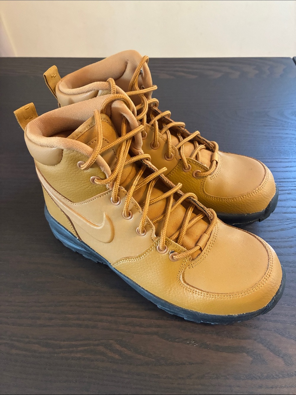 NWOT Nike Kids Tan High-Top Boots